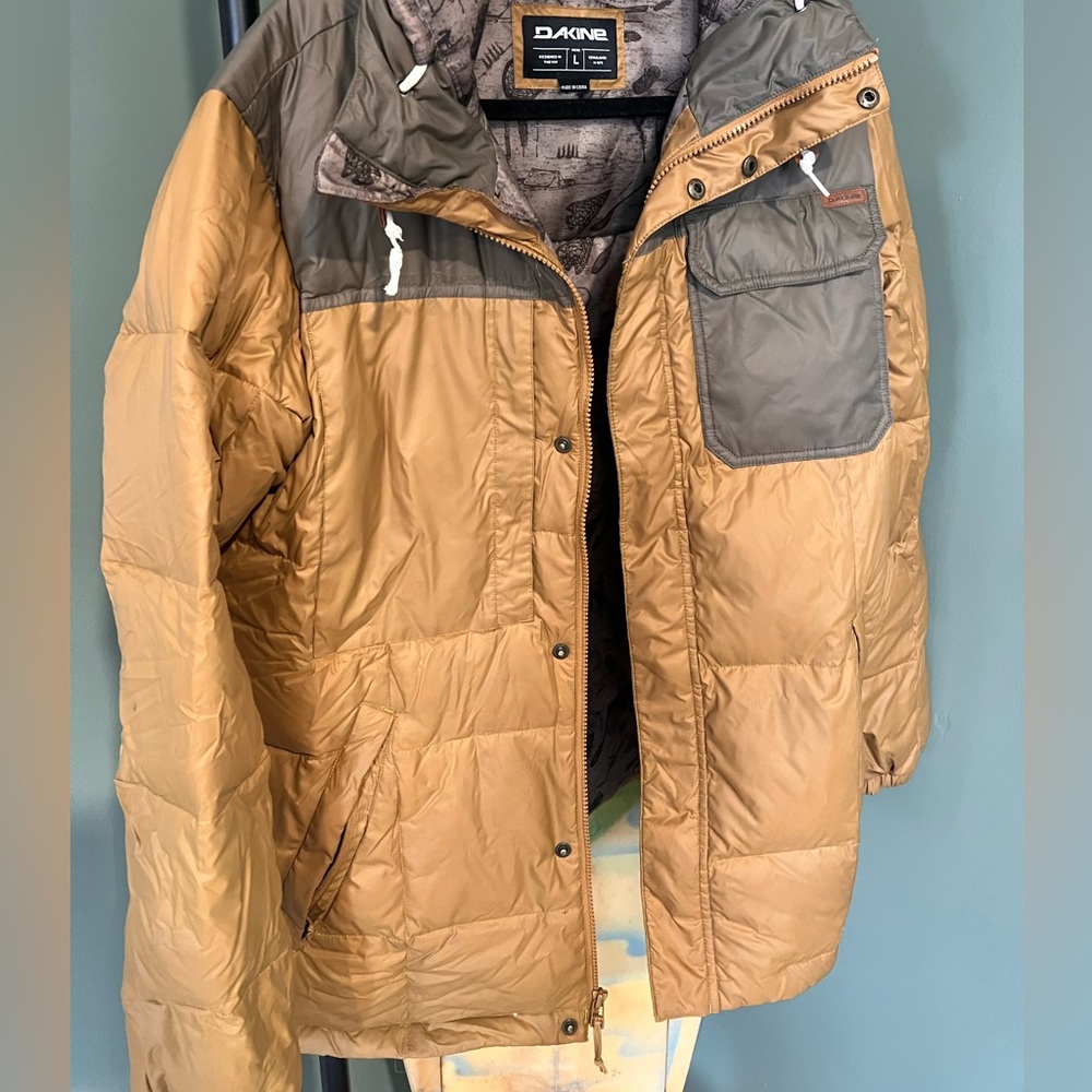Dakine Puffy. Men’s Large.